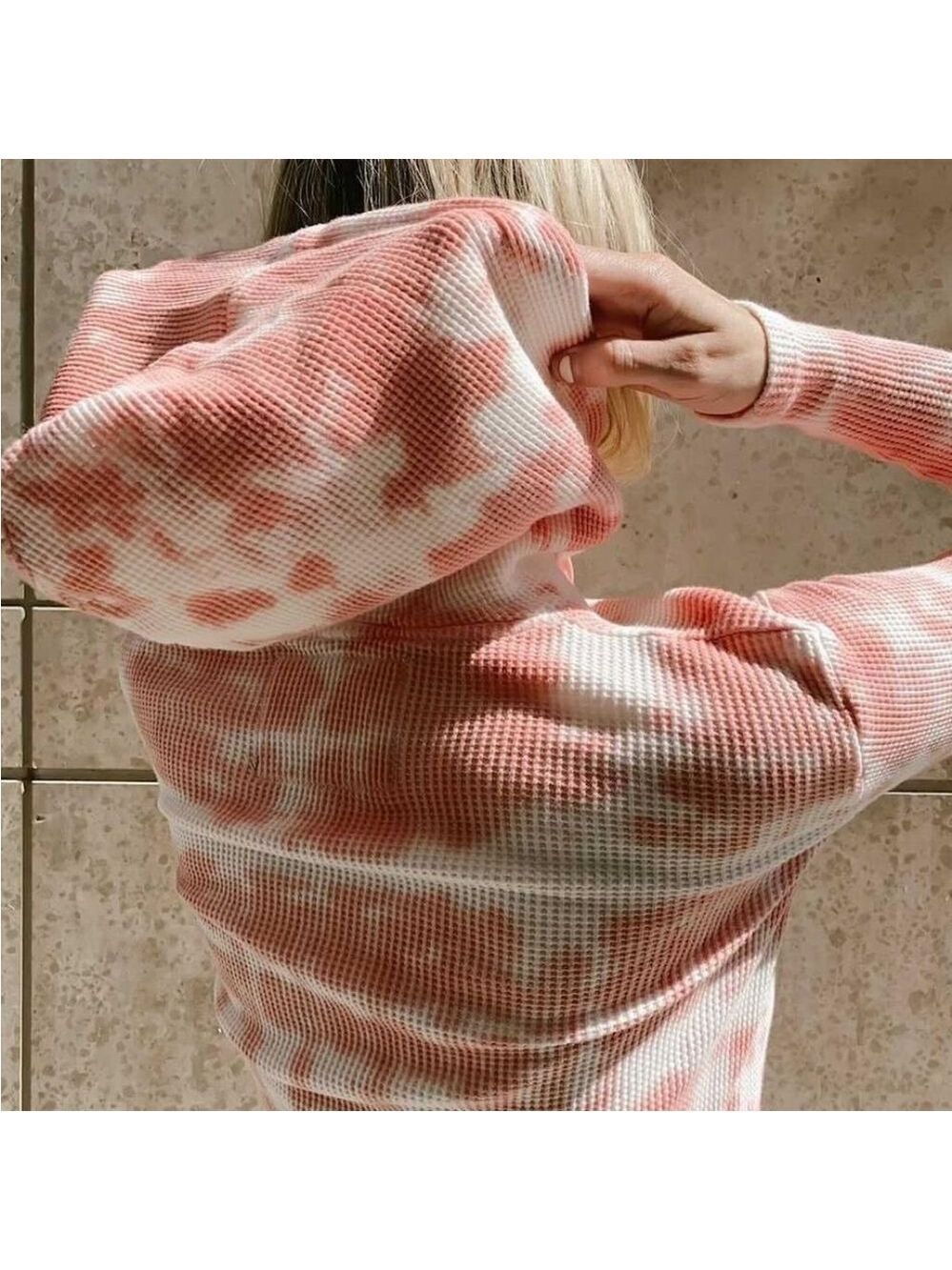 La Detresse Star Rose Thermal Crop Top